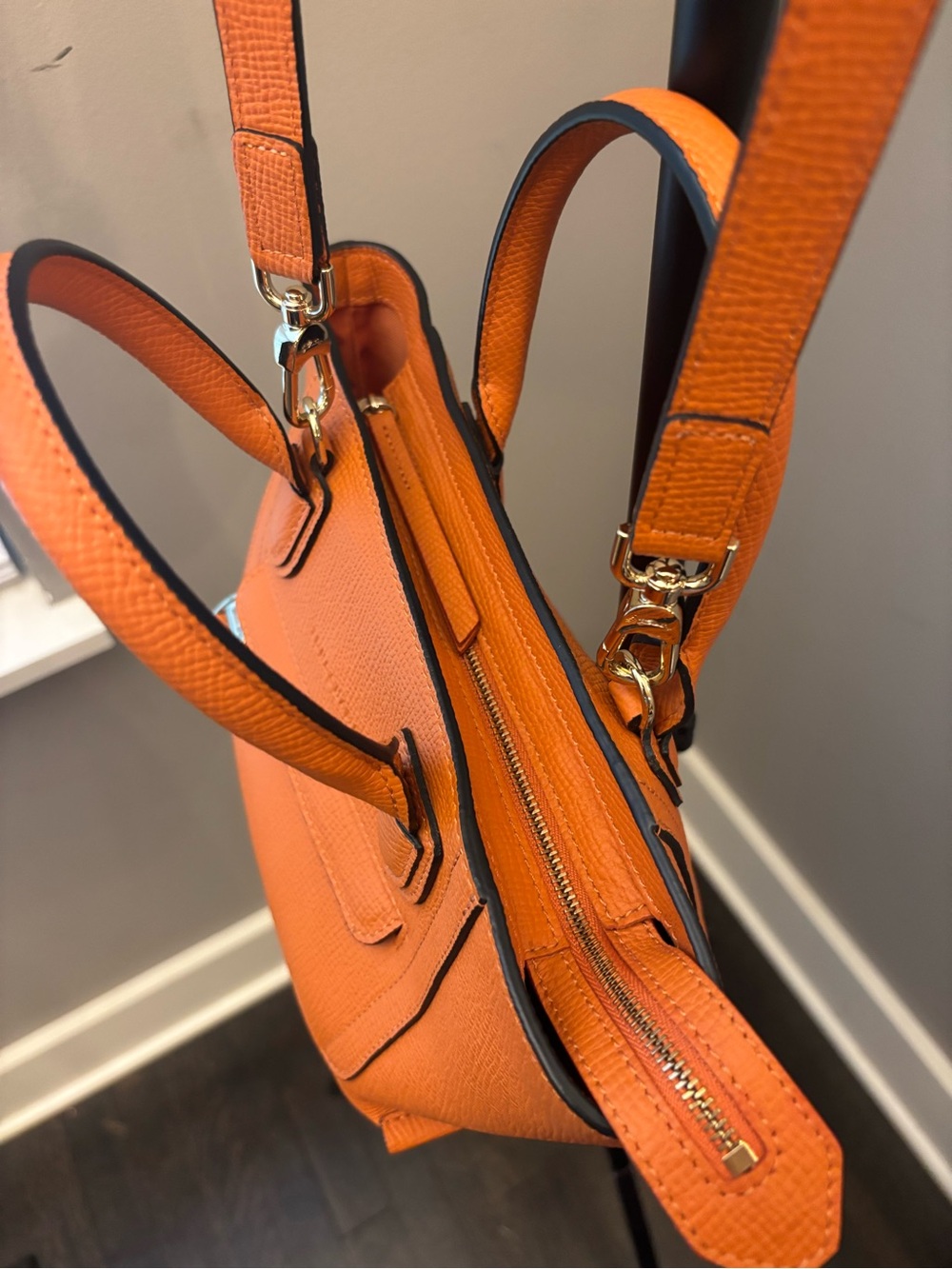 Longchamp Orange Leather Structured Tote Bag with Crossbody Strap - Picture 4 of 6